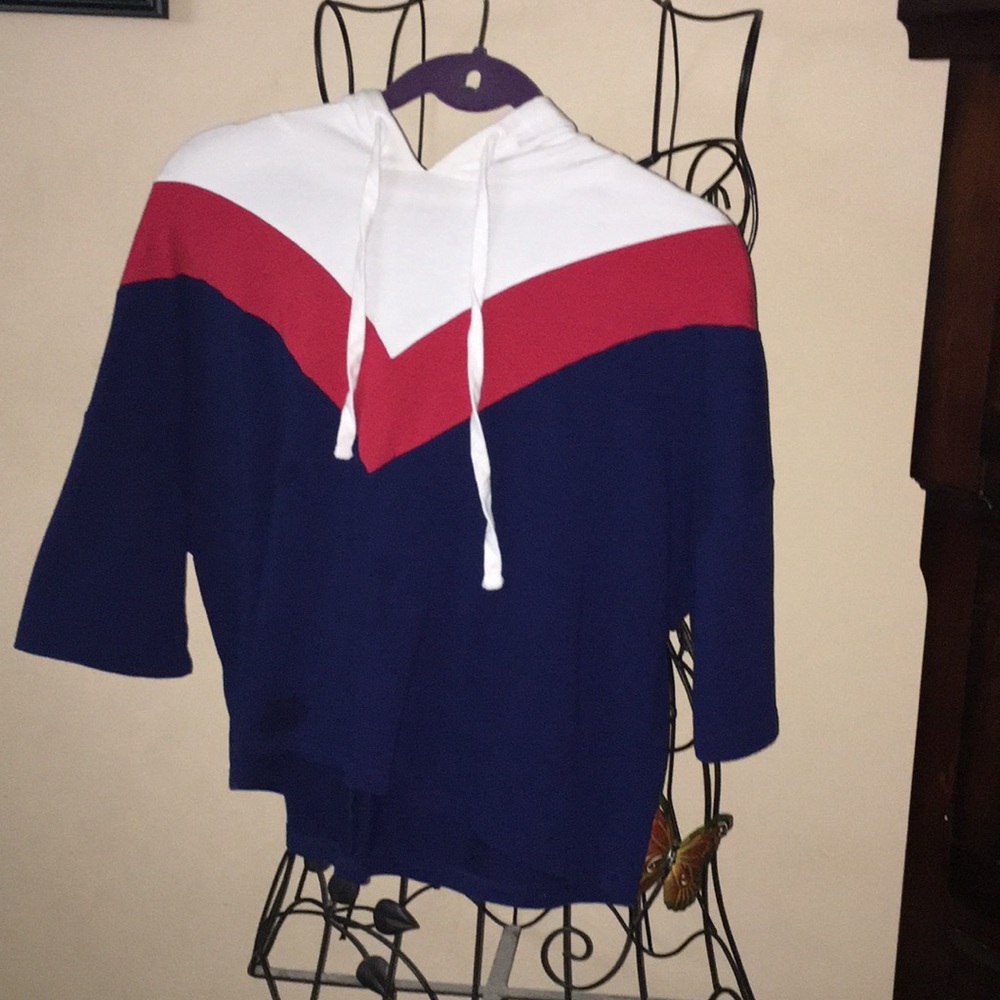 Flirtitude Active blue&red cropped top sweater